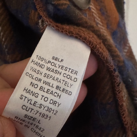 Oversized rust shacket - Picture 3 of 4